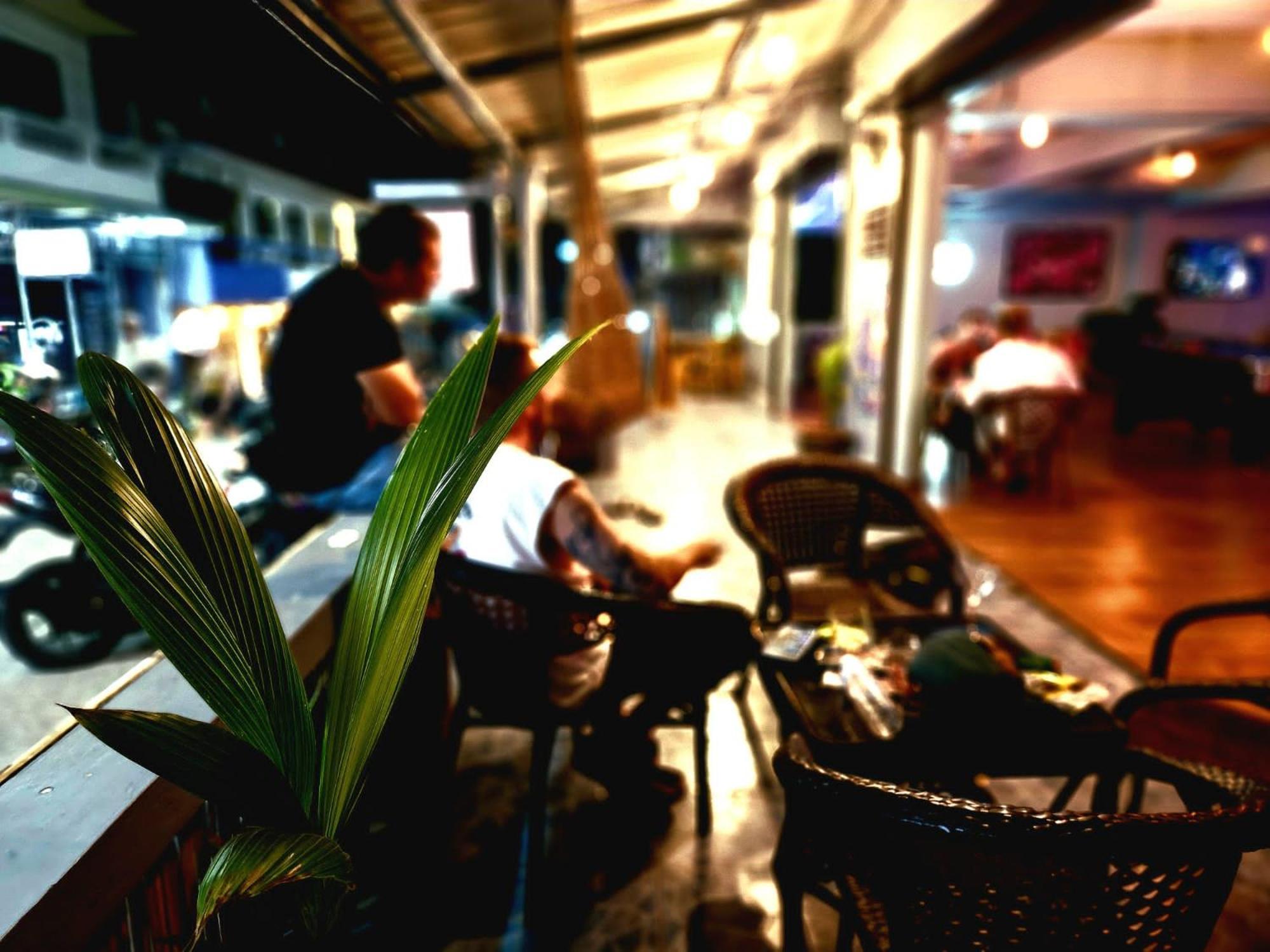Tiki Tribe Bar & Hostel タオ島 エクステリア 写真