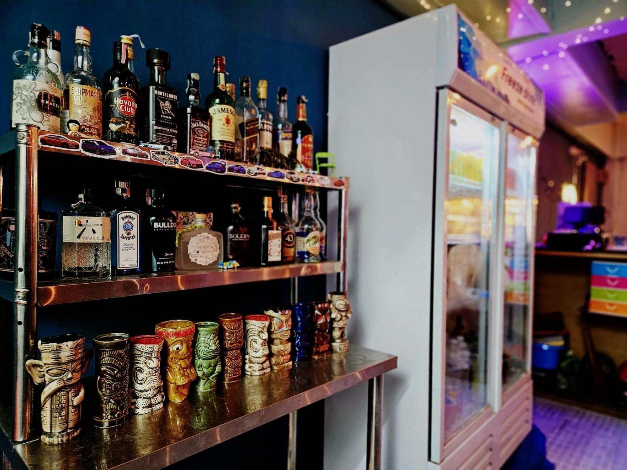 Tiki Tribe Bar & Hostel タオ島 エクステリア 写真