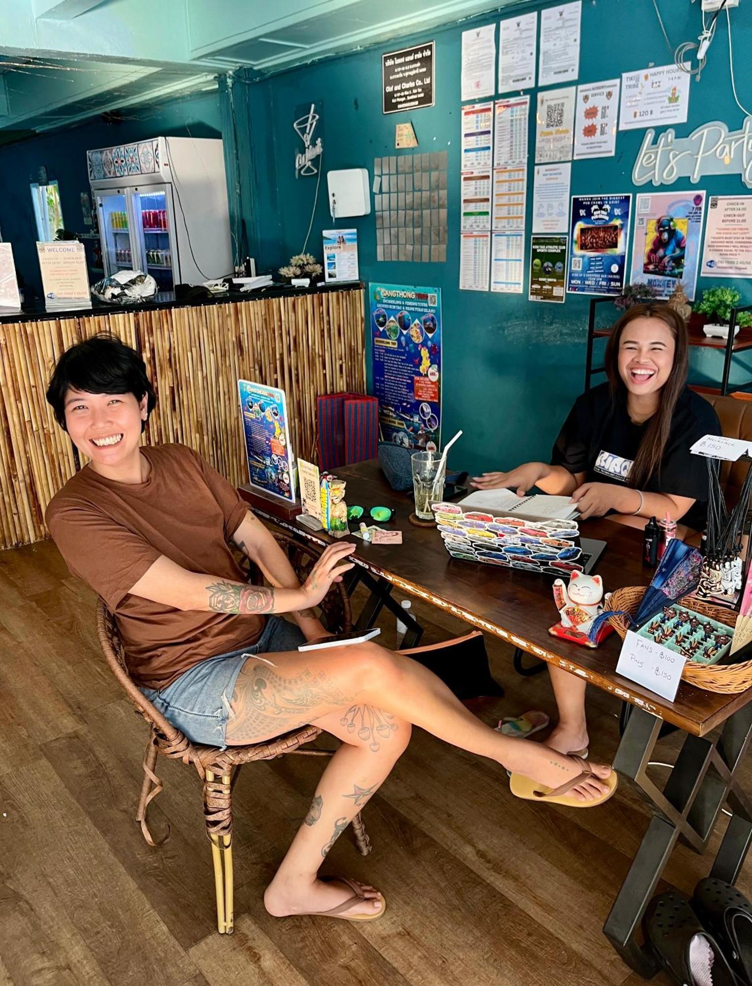 Tiki Tribe Bar & Hostel タオ島 エクステリア 写真